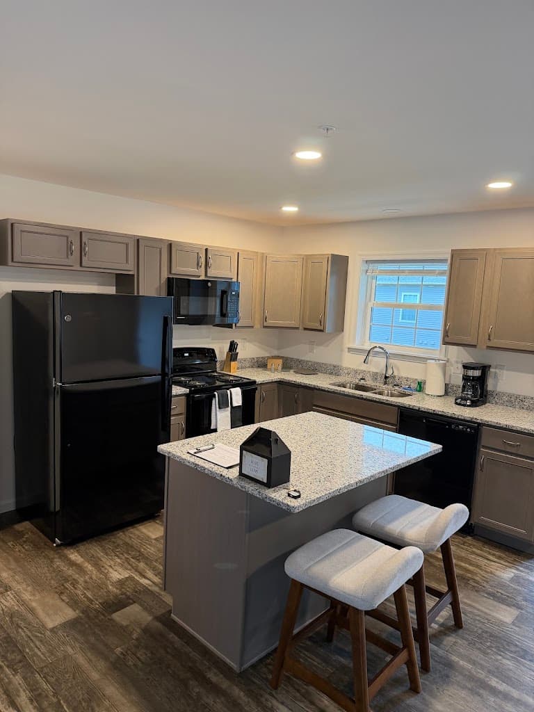 Empty, spotless kitchen ready for a new tenant after a move-out cleaning